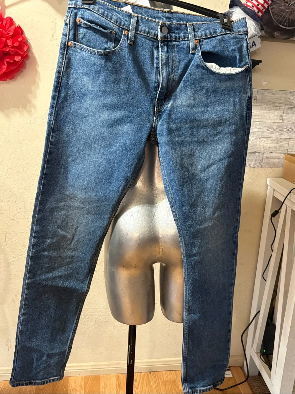 Levi's Men's Skinny Jeans in Medium Blue Denim